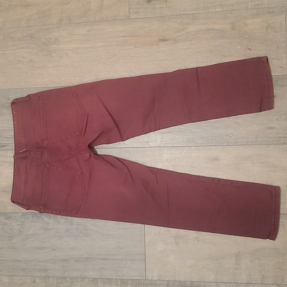 So brand Juniors maroon capris - Picture 6 of 6